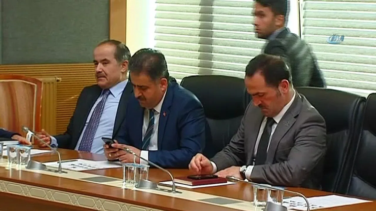 AK Parti Anayasa Komisyonu Üçüncü Toplantısını Gerçekleştirdi