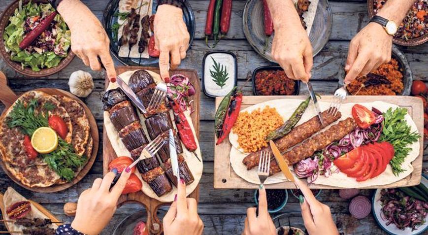 Türkiye’de Yeme-İçme Turizmi: Gastronomi Tutkunları İçin Rotalar