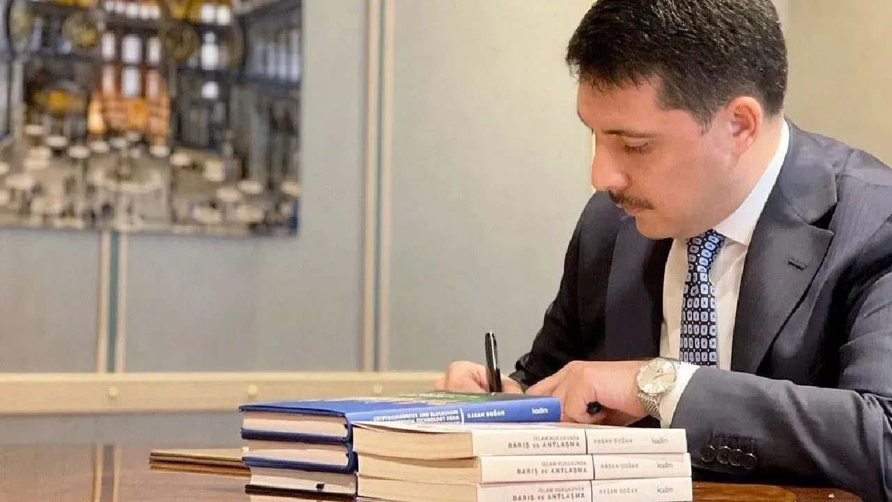 Hasan Doğan Kitap İmza Günü Ankara'da Gerçekleşti