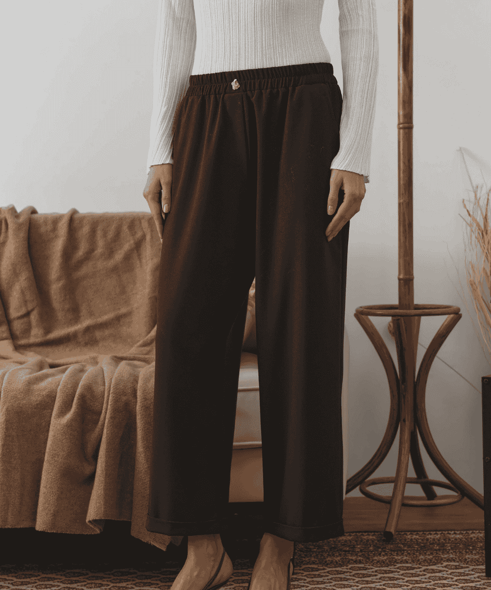Modern Stil: Şal detaylı kaşe süveter