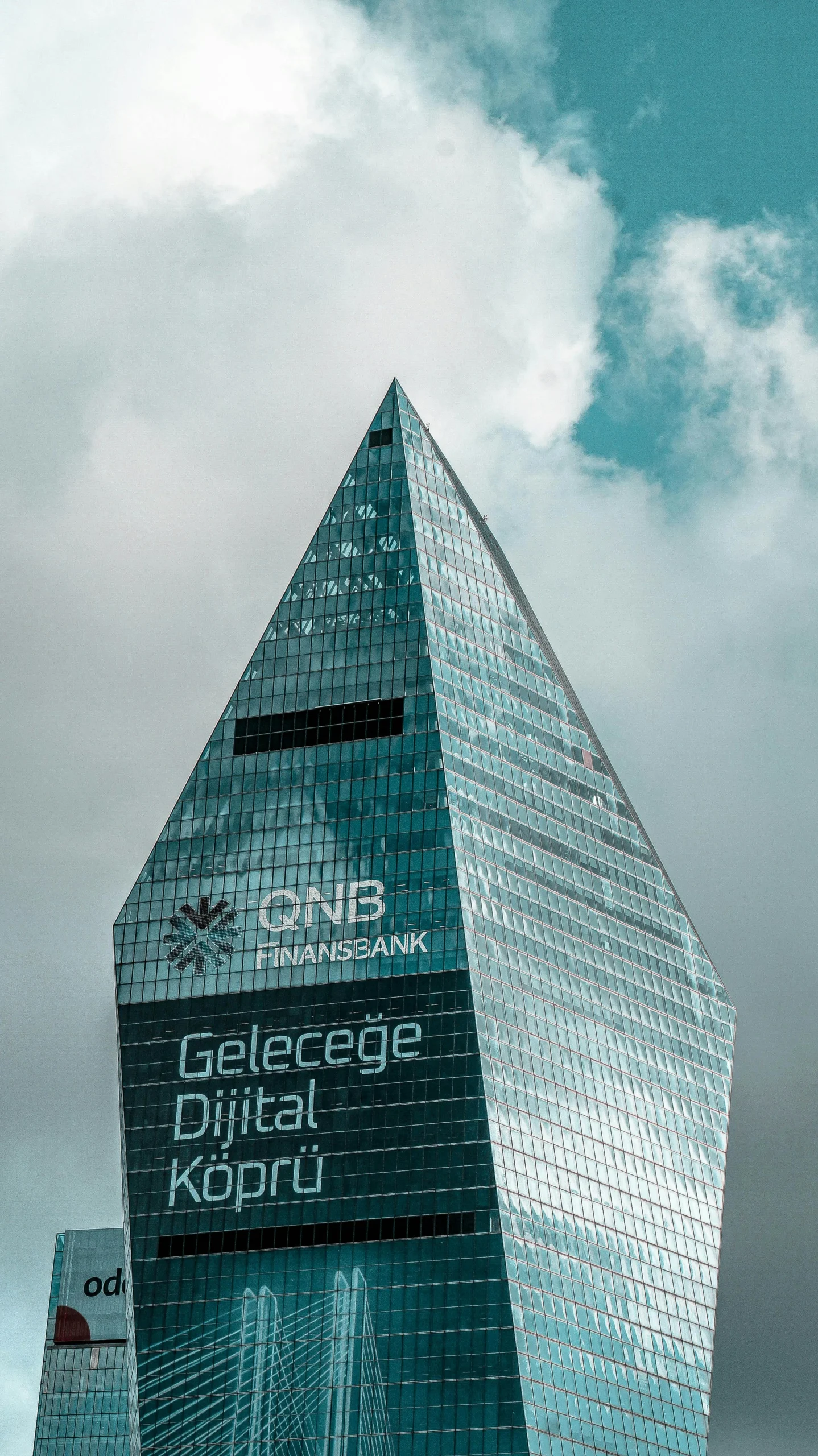 Finansal Teknolojiler: Türkiye’de Dijital Bankacılığın Geleceği