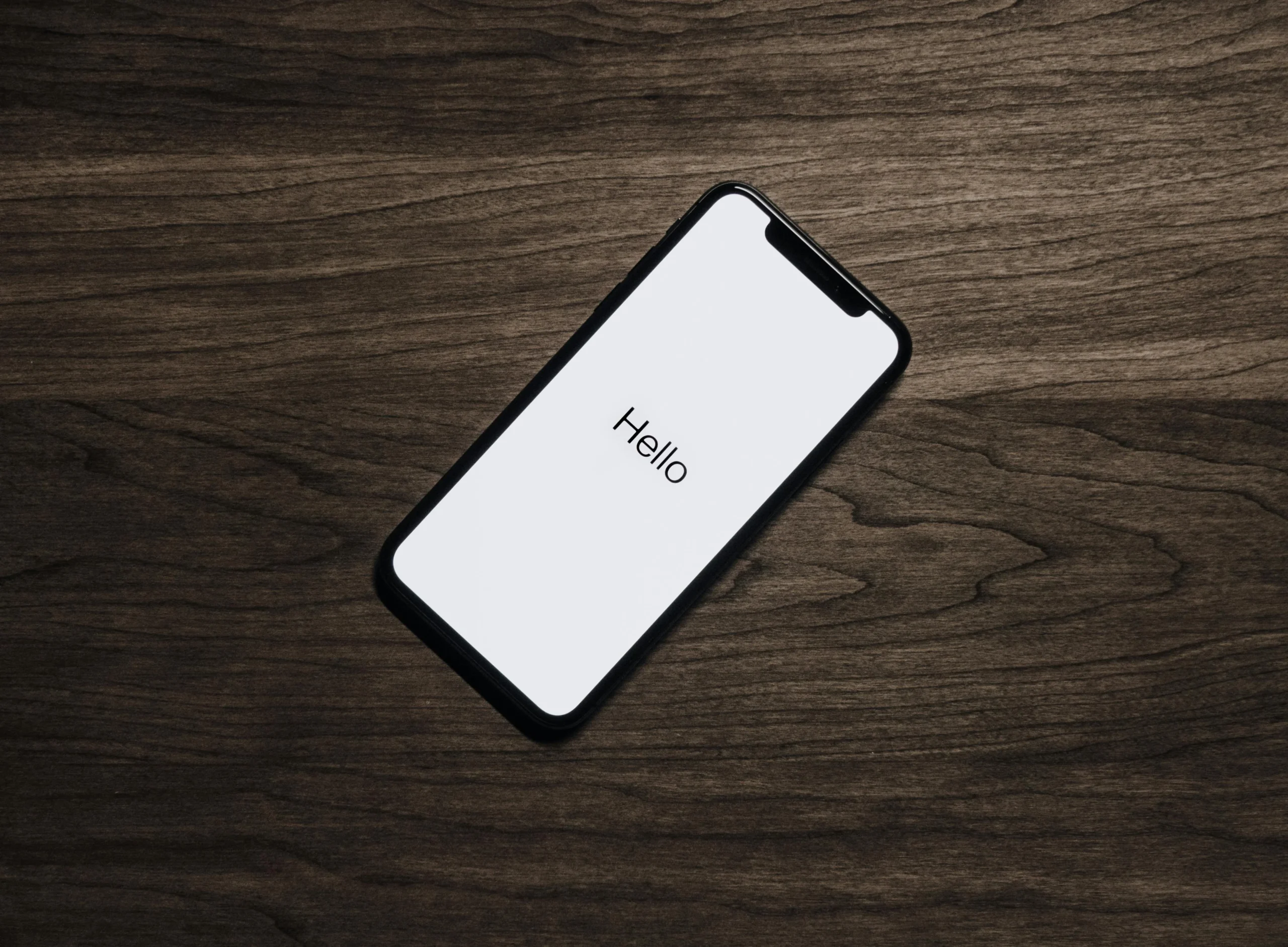 Yapay Zeka ile Güçlendirilmiş Kişisel Asistanlar: Siri'den Öte