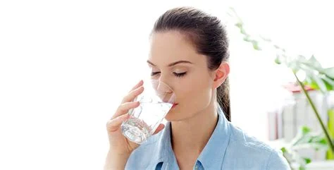Günlük Su Tüketiminin Önemi: Vücudunuzu Hidrate Tutmanın Faydaları