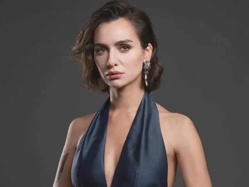 Birce Akalay Hakan Kurtaş Aşkı Amsterdam'da Büyüyor