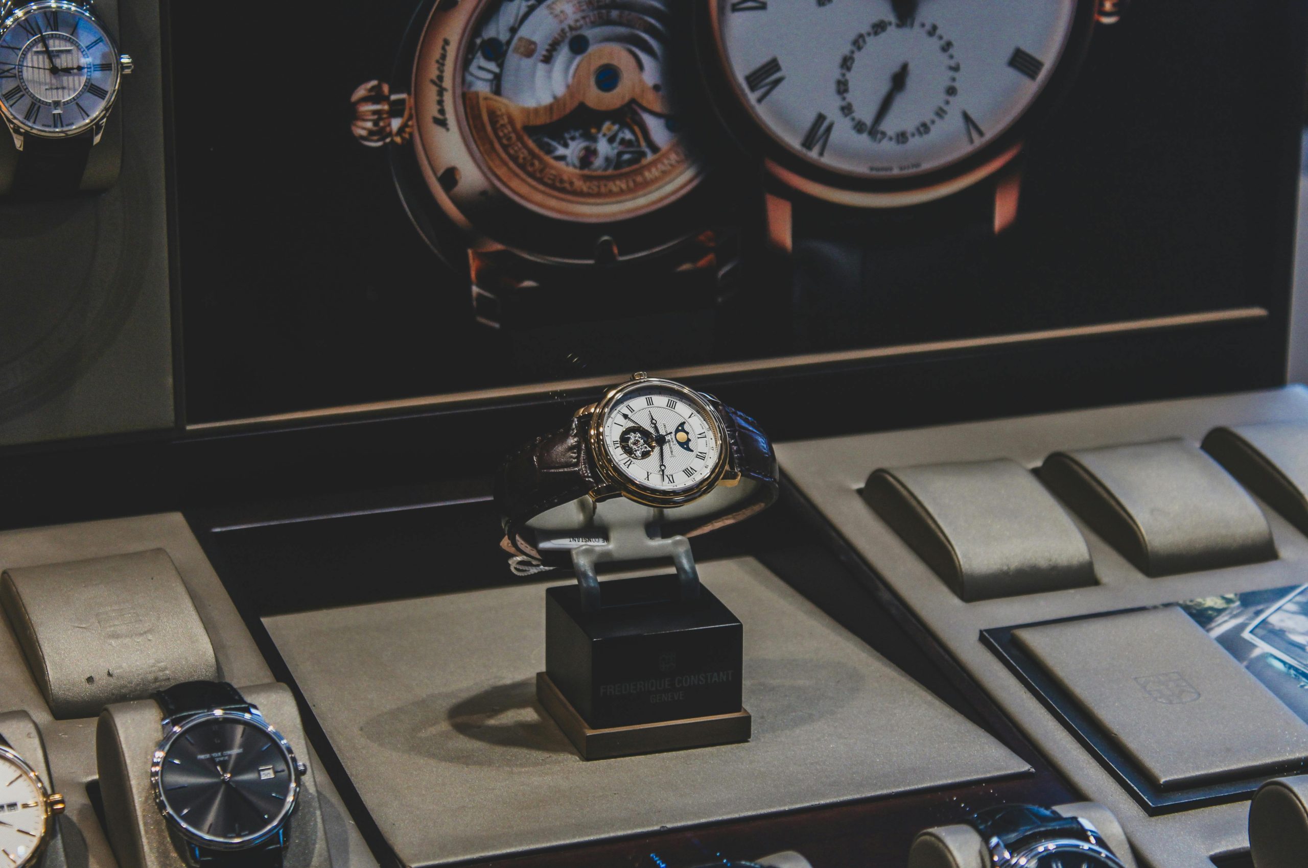 Rolex Bayisi Rehberi: Orijinal Saat Alırken Dikkat Edilmesi Gerekenler
