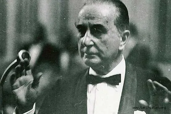 Münir Nurettin Selçuk: Türk Müziğinin Efsanesi