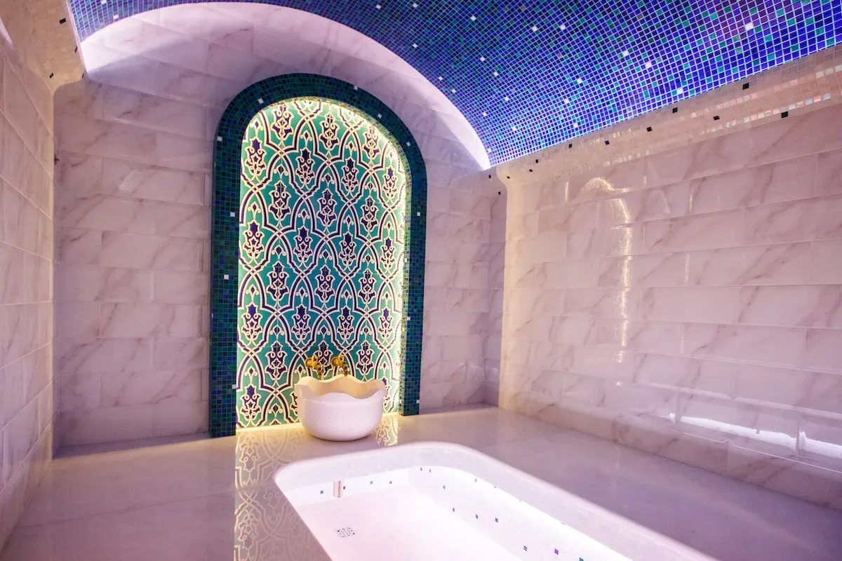Seasonal Turkish Hammam: Winter Warmth, Summer Refresh