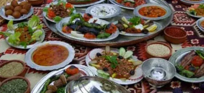 Kültür ve Gastronomi: Mutfak Kültürümüzde Yolculuk ve Lezzet