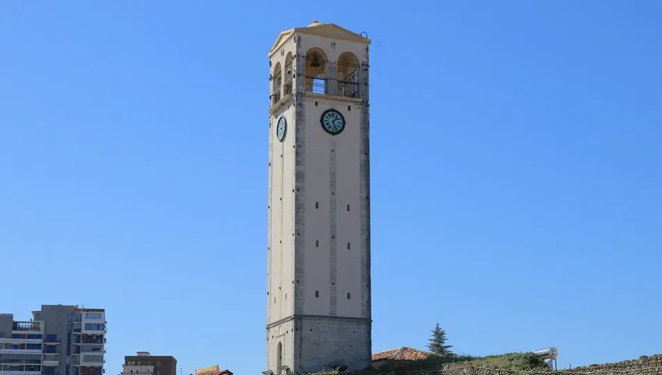 Elbasan Saat Kulesi: Tarihin Tanığı ve Turistik Simge