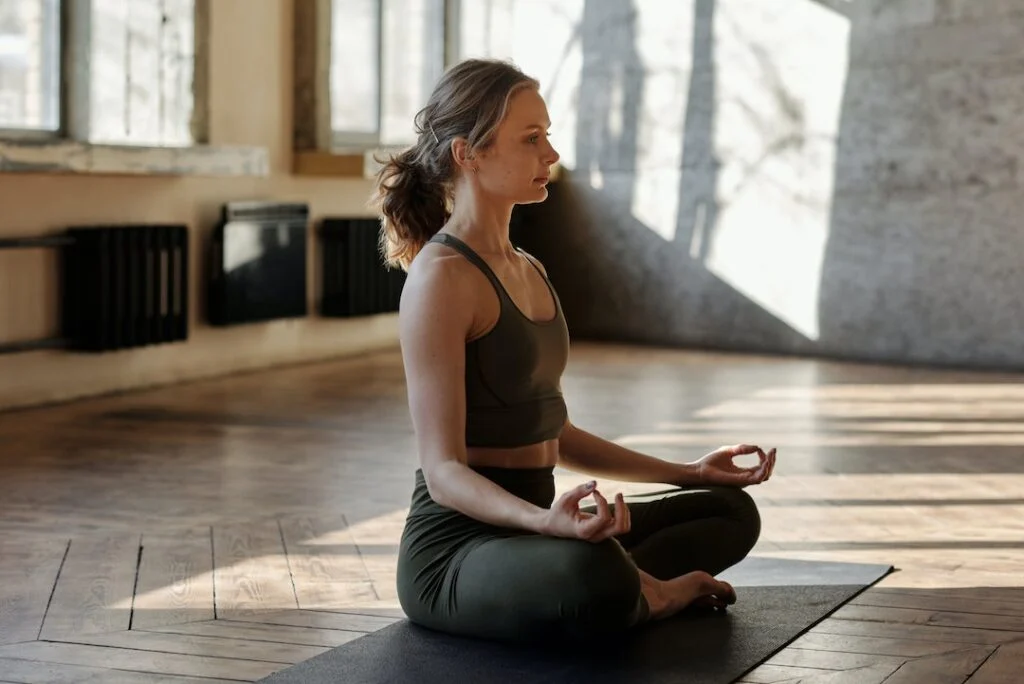 Meditasyon Teknikleri: Günlük Hayatta Stresi Azaltma Yolları