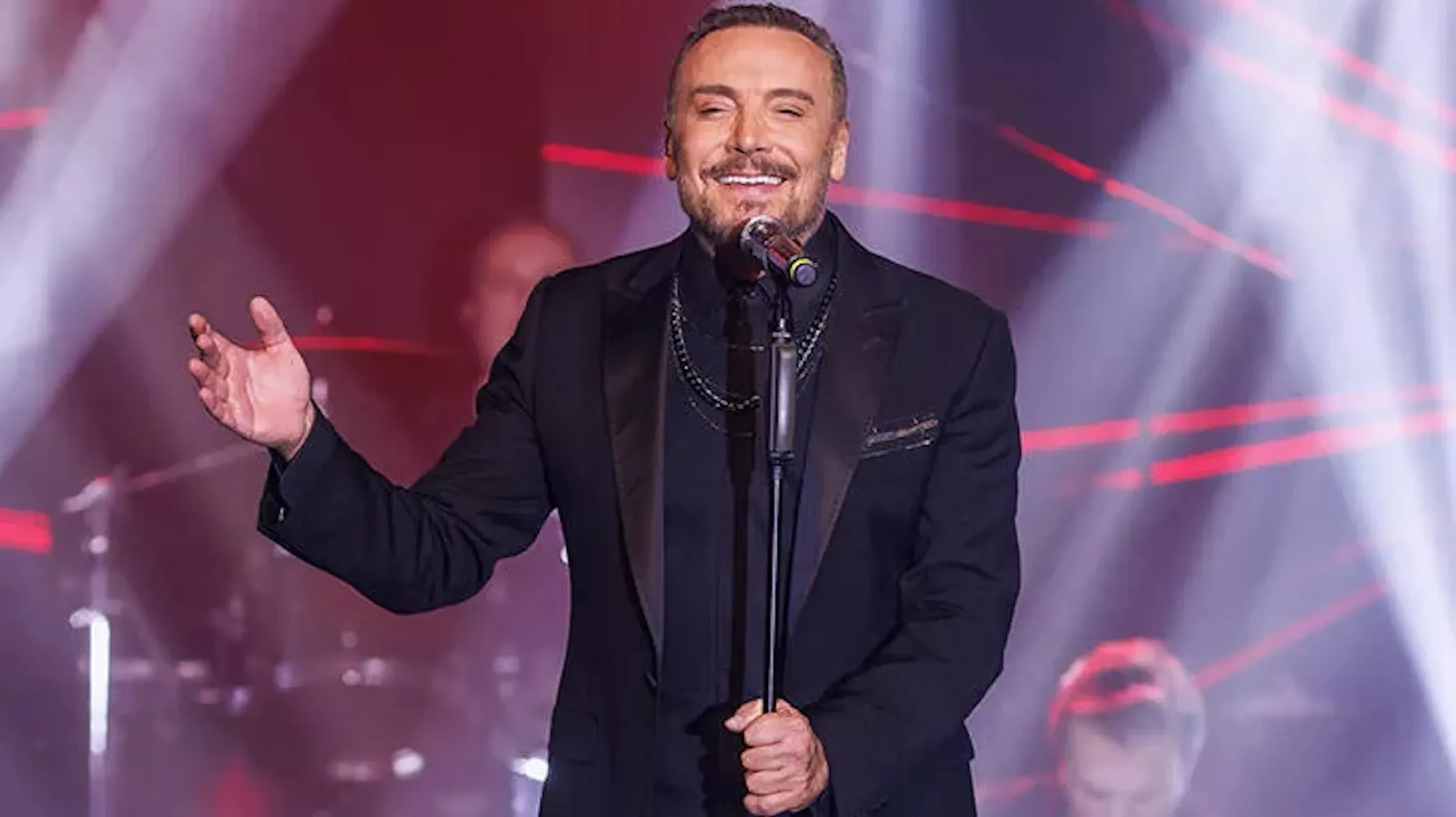 Cenk Eren'in Ajda Pekkan ile Nostaljik Paylaşımı