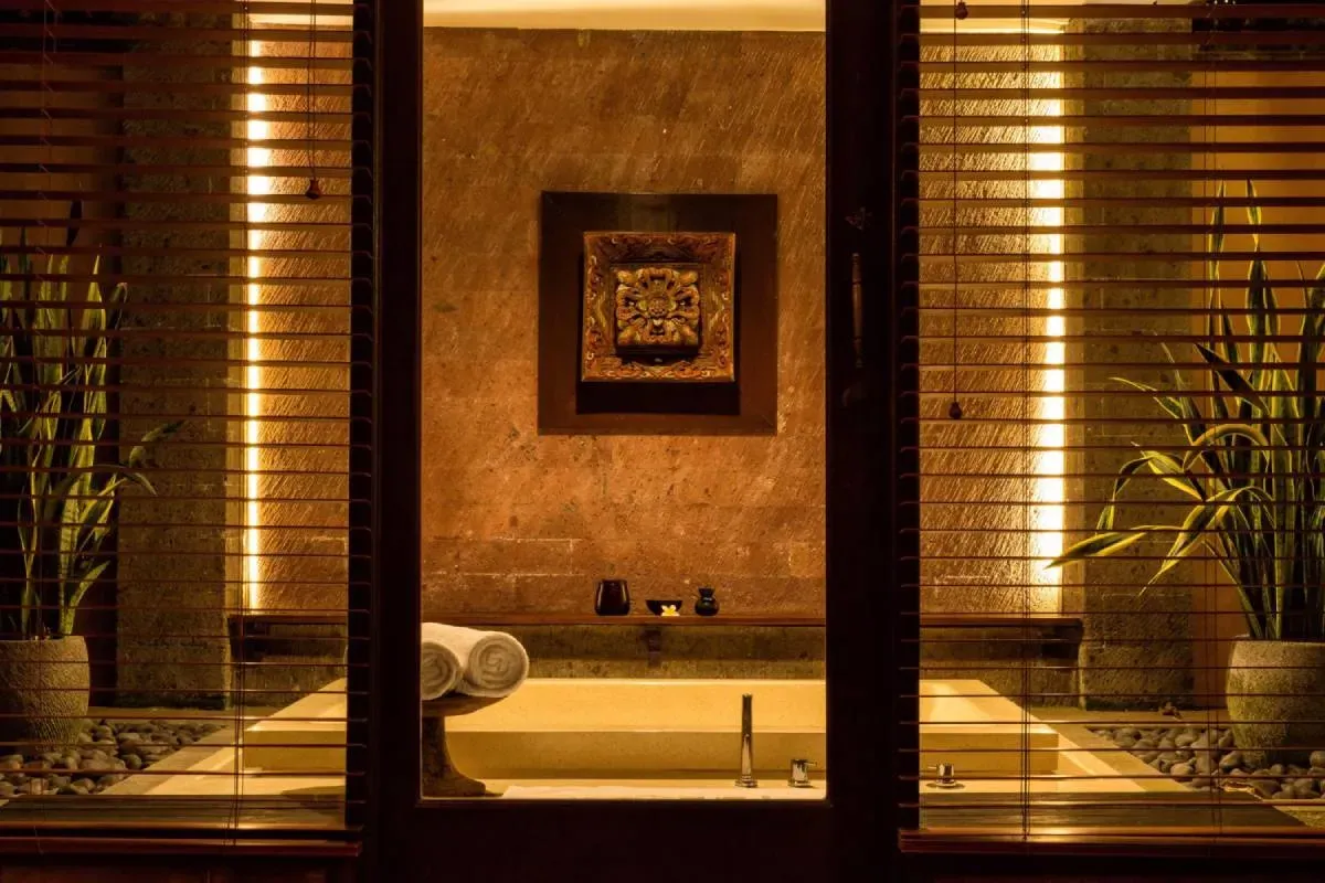 Turkish Hammam vs Spa: Differences, Benefits, Etiquette