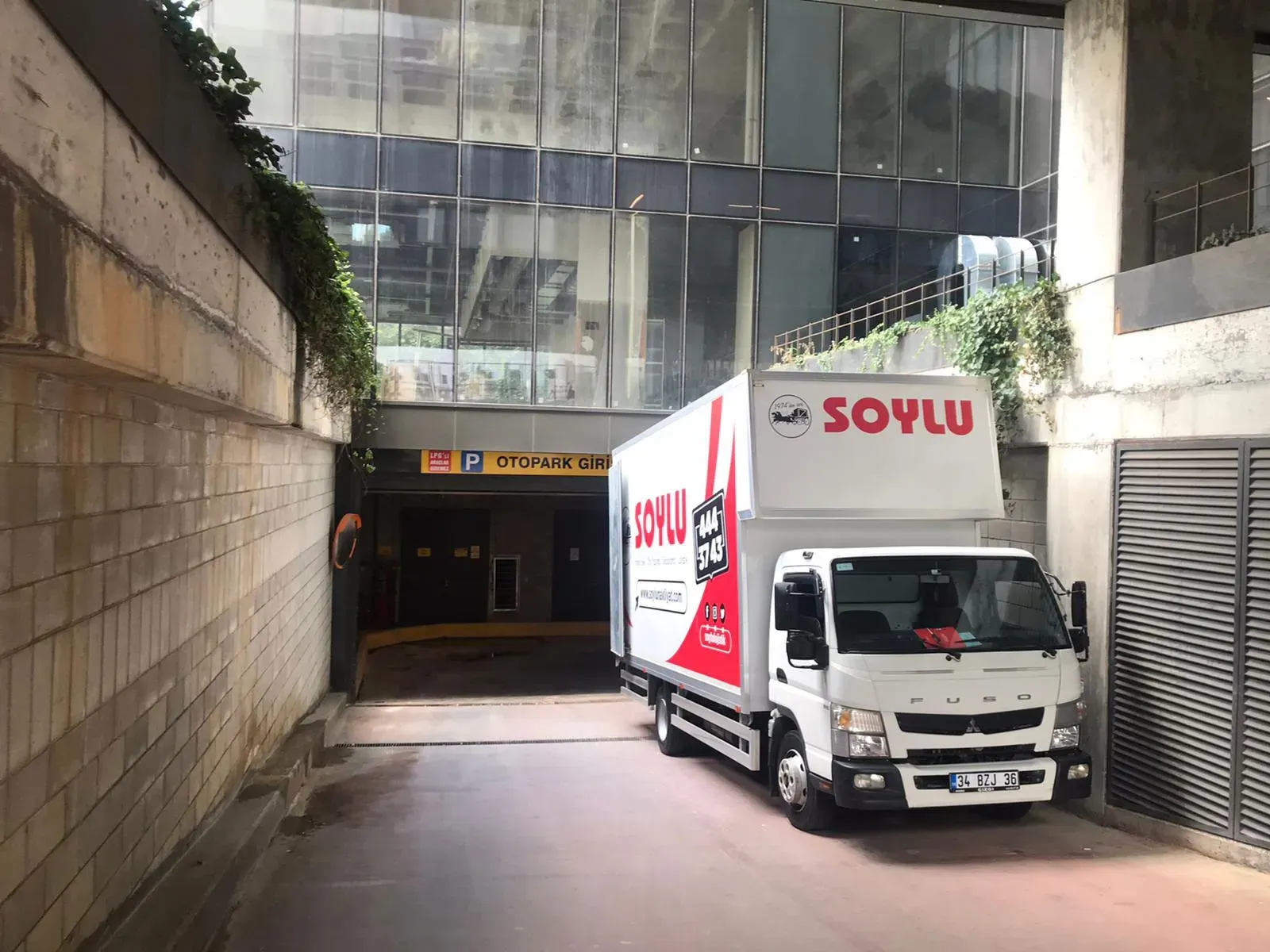 Çorlu Ambarlarında Eşyalarınızı Korumanın En İyi Yolları