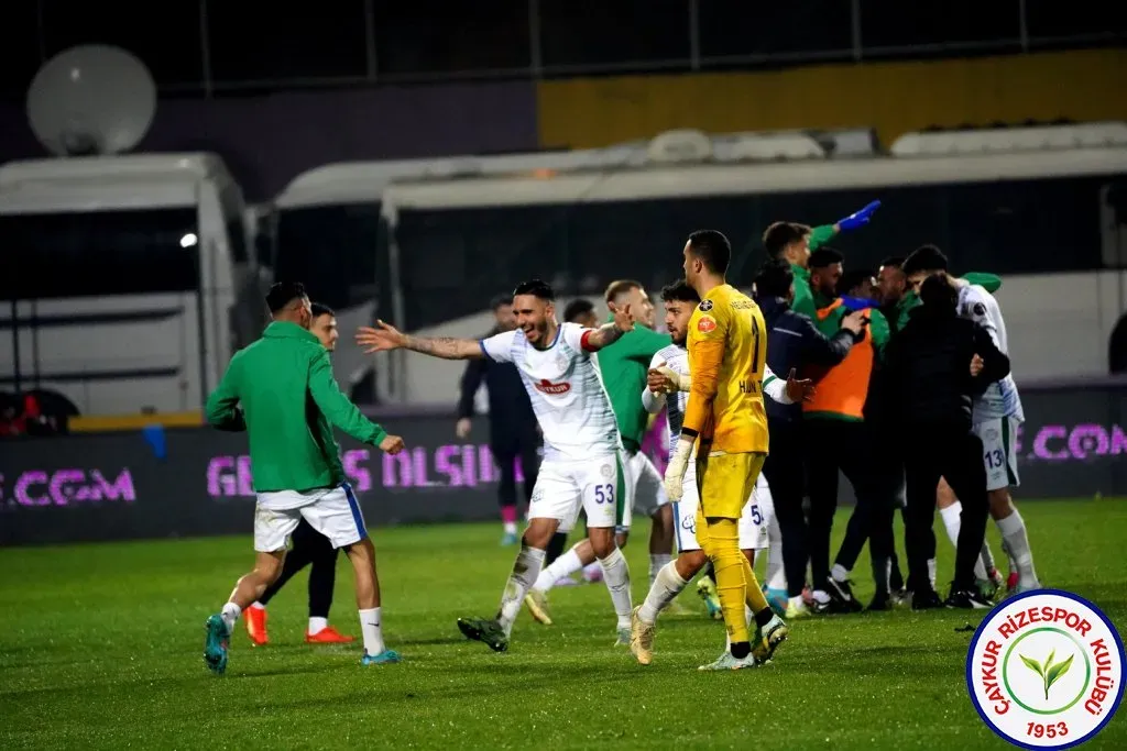 Çaykur Rizespor Eyüpspor Maçında 1-0 Galip Geldi