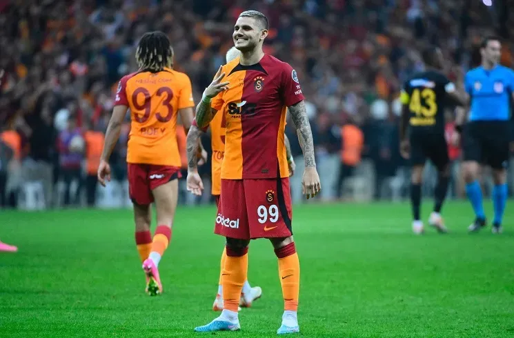 Galatasaray vs Kayserispor: Şampiyonluk Kavgası