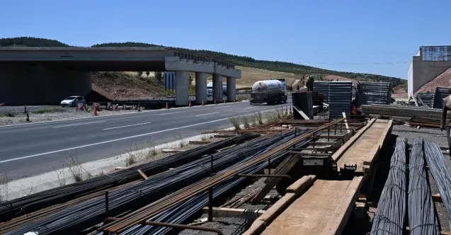 Öğretmenler Bulvarı Köprü Hattı: Adana Trafik Sorunlarını Bitirecek mi?