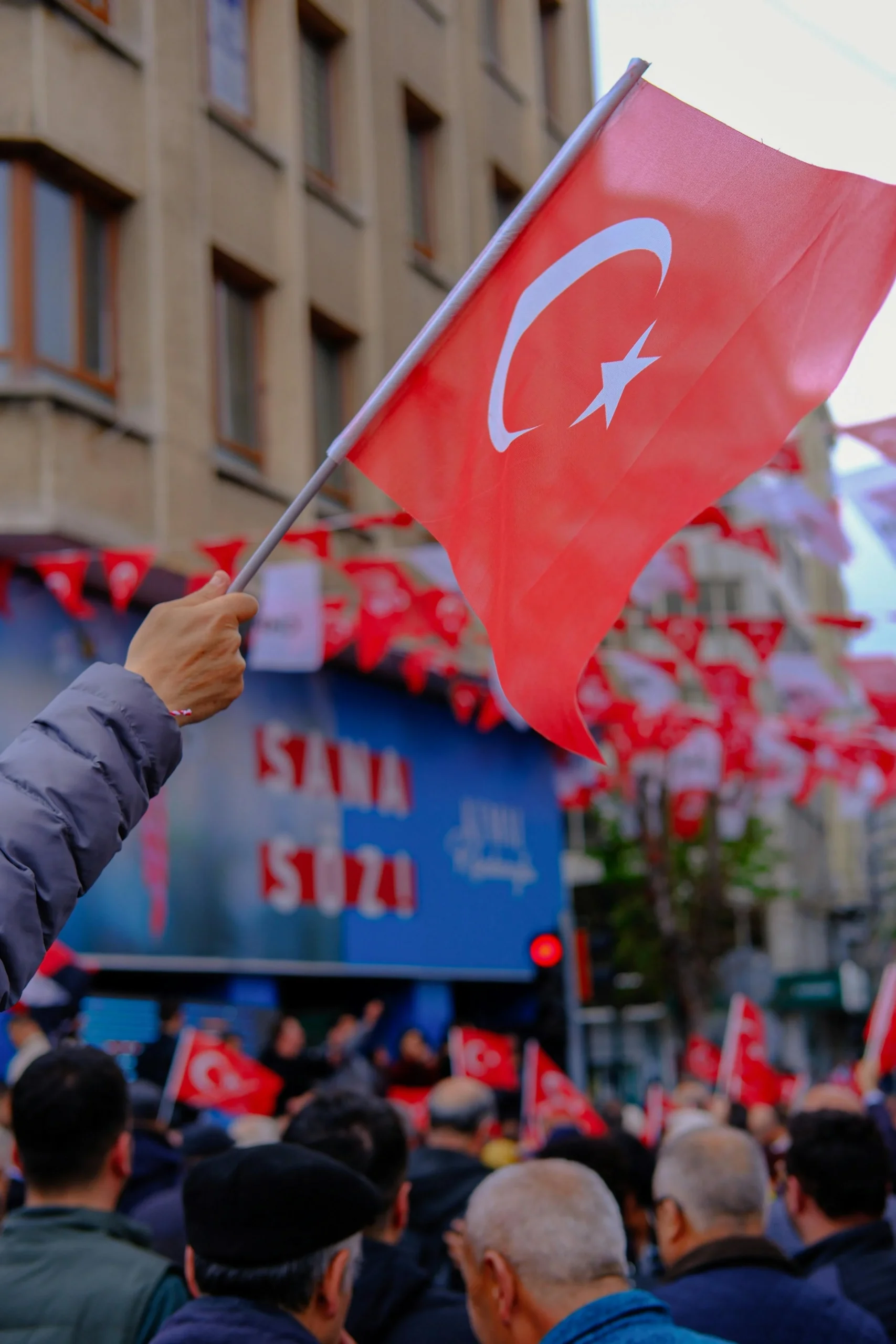 Seçim Barajı Tartışmaları: Partilerin Görüşleri