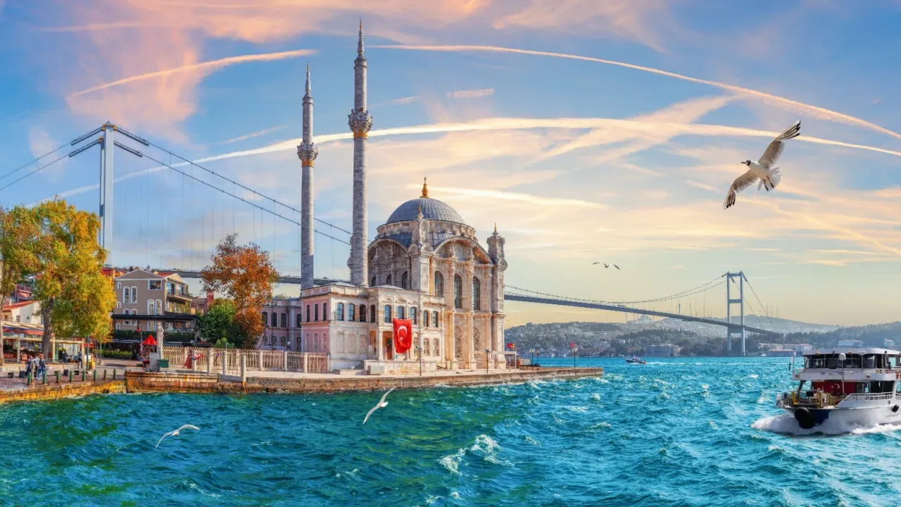 Bütçeyle Gezilecek Şehirler: En Etkileyici Rotalar İpuçları