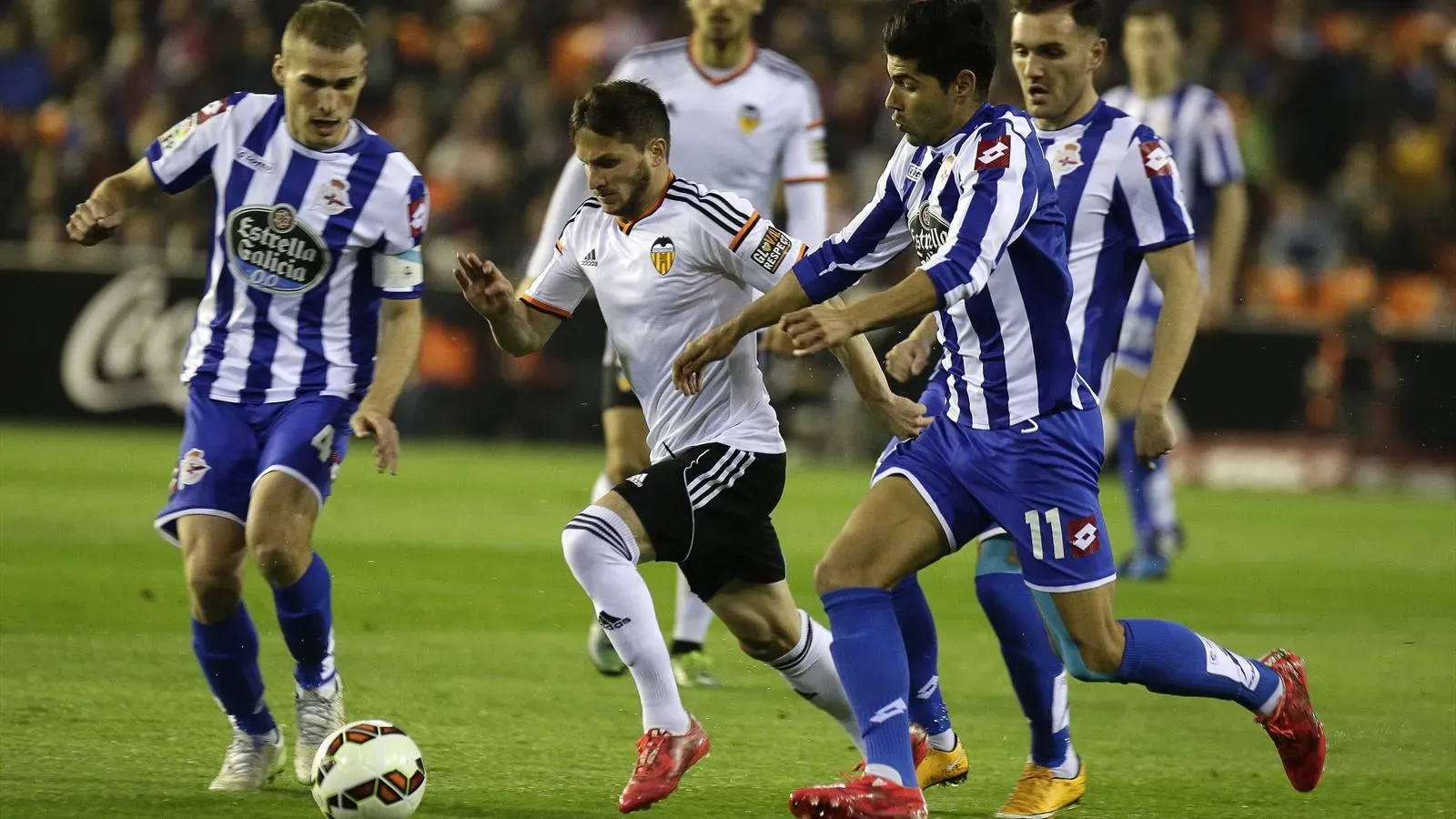 İspanya Futbol Ligi: Barcelona Valladolid'i 2-1 Yendi