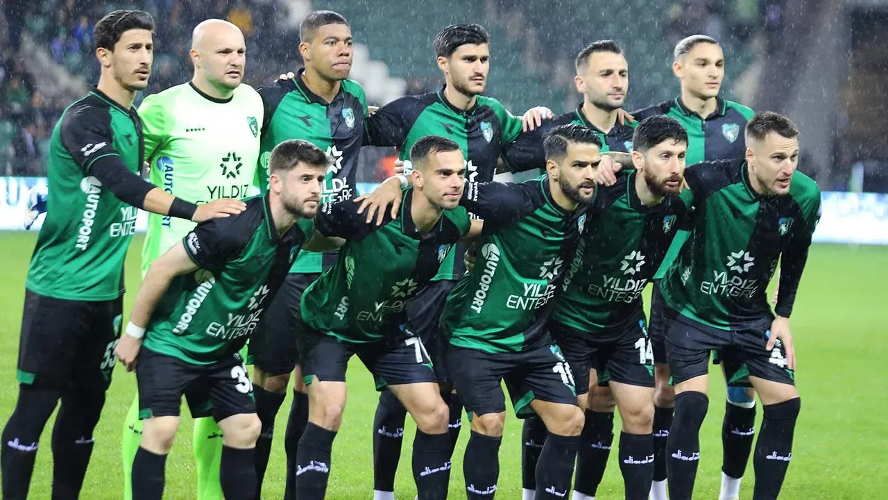 Kocaelispor Süper Lig'e 16 Yıl Sonra Yükseldi