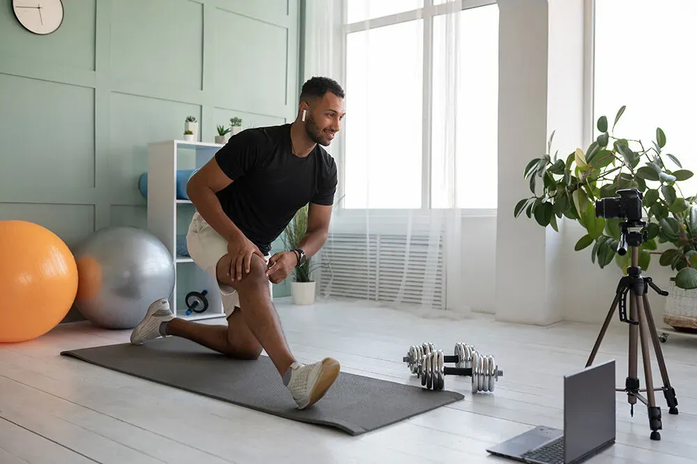 Evde spor yapmanın en etkili yolları: Ekipman tasarruflu plan