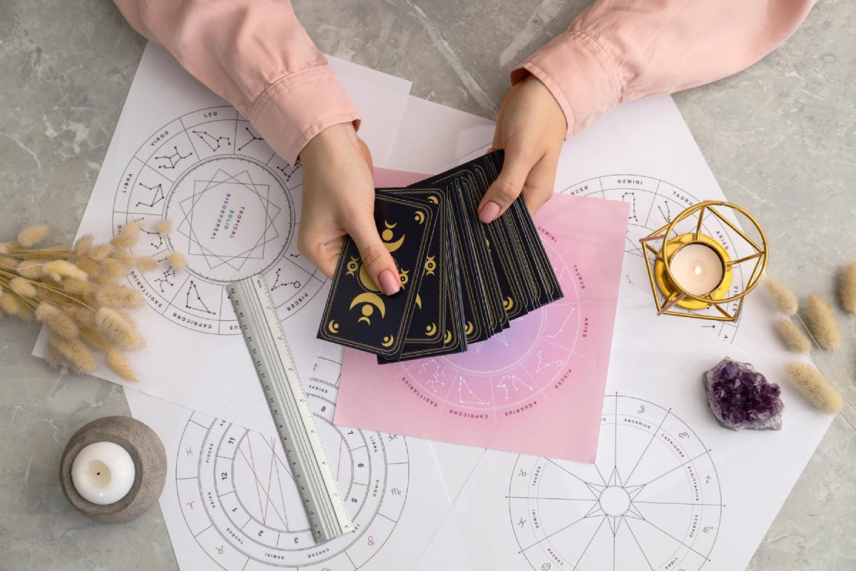 Eskişehir Tarot Falı: Ne Söylüyor?