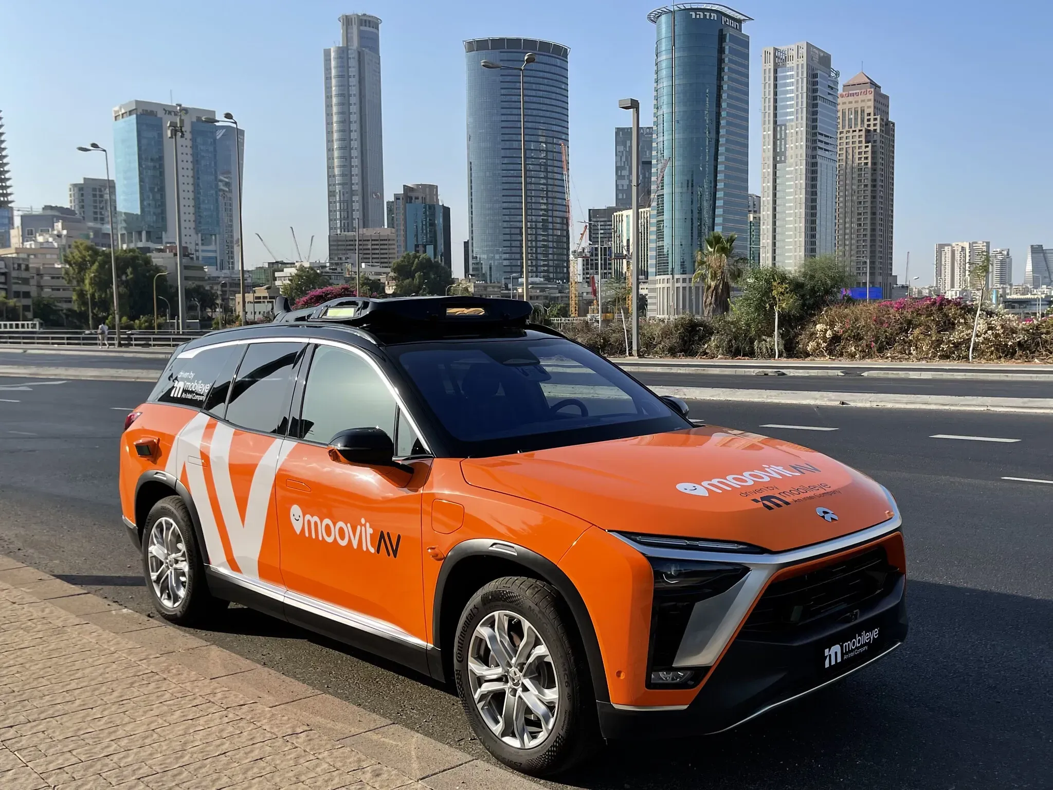 Robotaxi: Tesla'nın Ticari Marka Reddine Şok Tepki