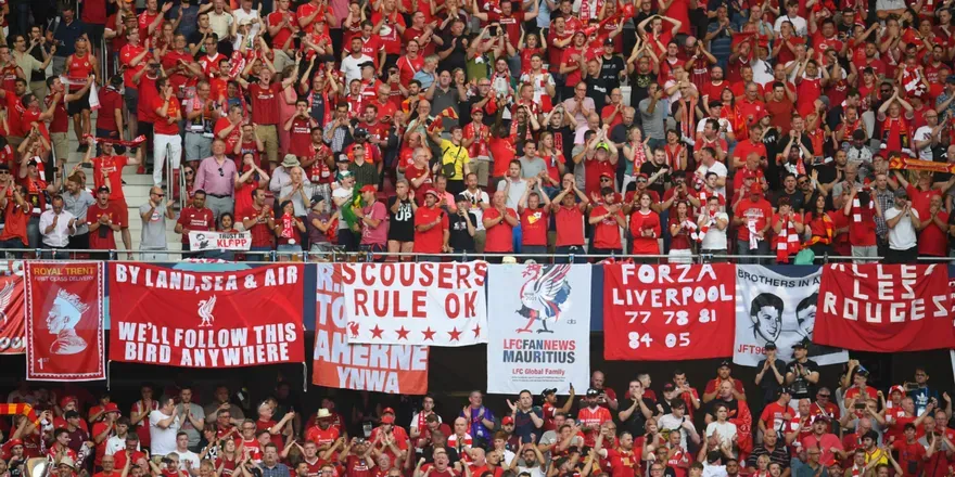 Liverpool Taraftarları Arasına Araçla Dalma Olayı Açıklandı