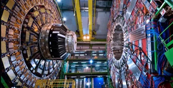 CERN Deneyleri: Madde ve Antimadde Üzerine İpuçları