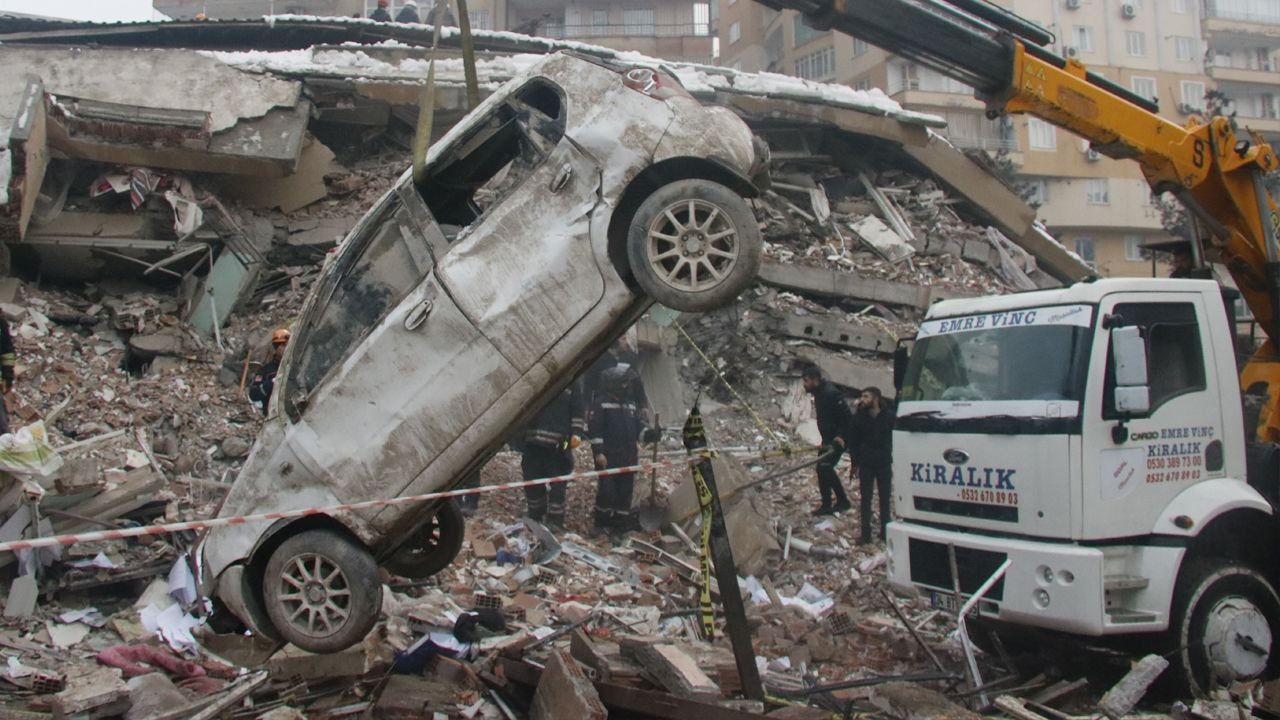 Asya'daki Tarihi Deprem Bölgede Büyük Yıkıma Neden Oldu