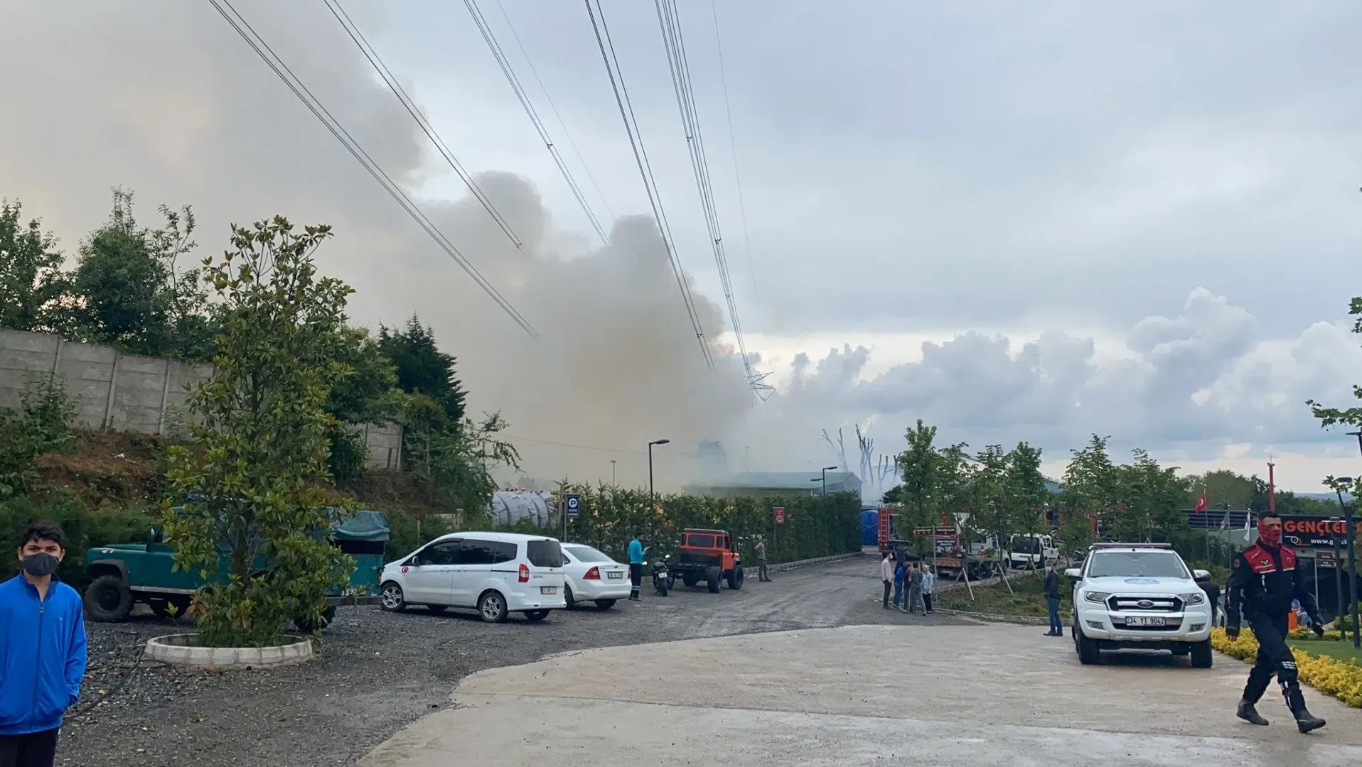 Çekmeköy Fabrikasında Yangın: İtfaiye Müdahalesi