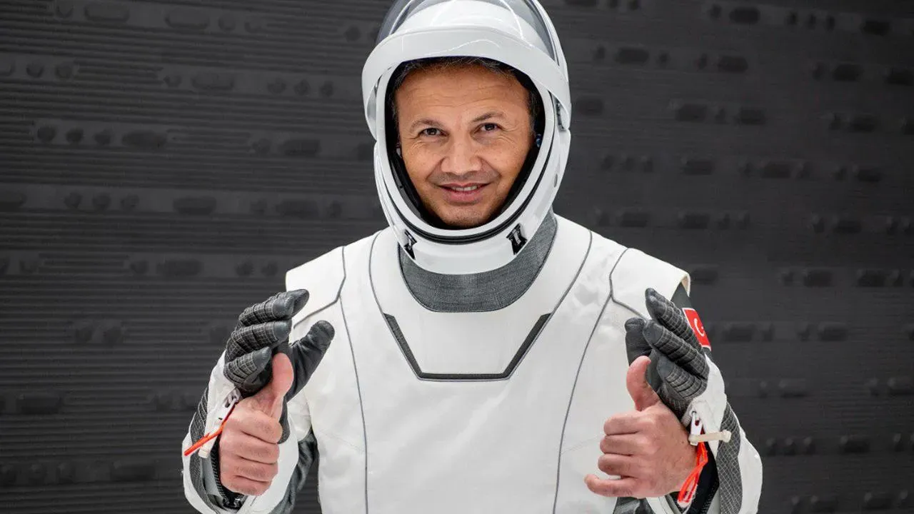 Uzay Taykonutları: Shenzhou-19 Misyonunun Başarısı