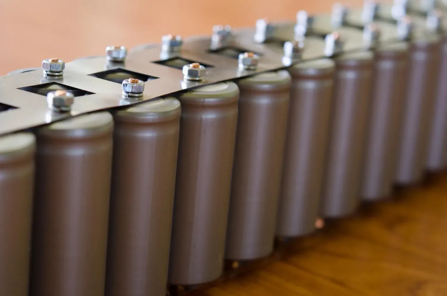 Endüstriyel Pillerle Enerji Depolama Sistemleri: UPS