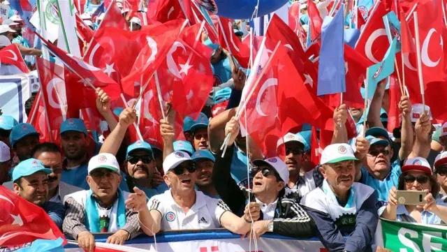 1 Mayıs'ta Okullar Tatil Mi? Resmi Bilgiler ve Durum