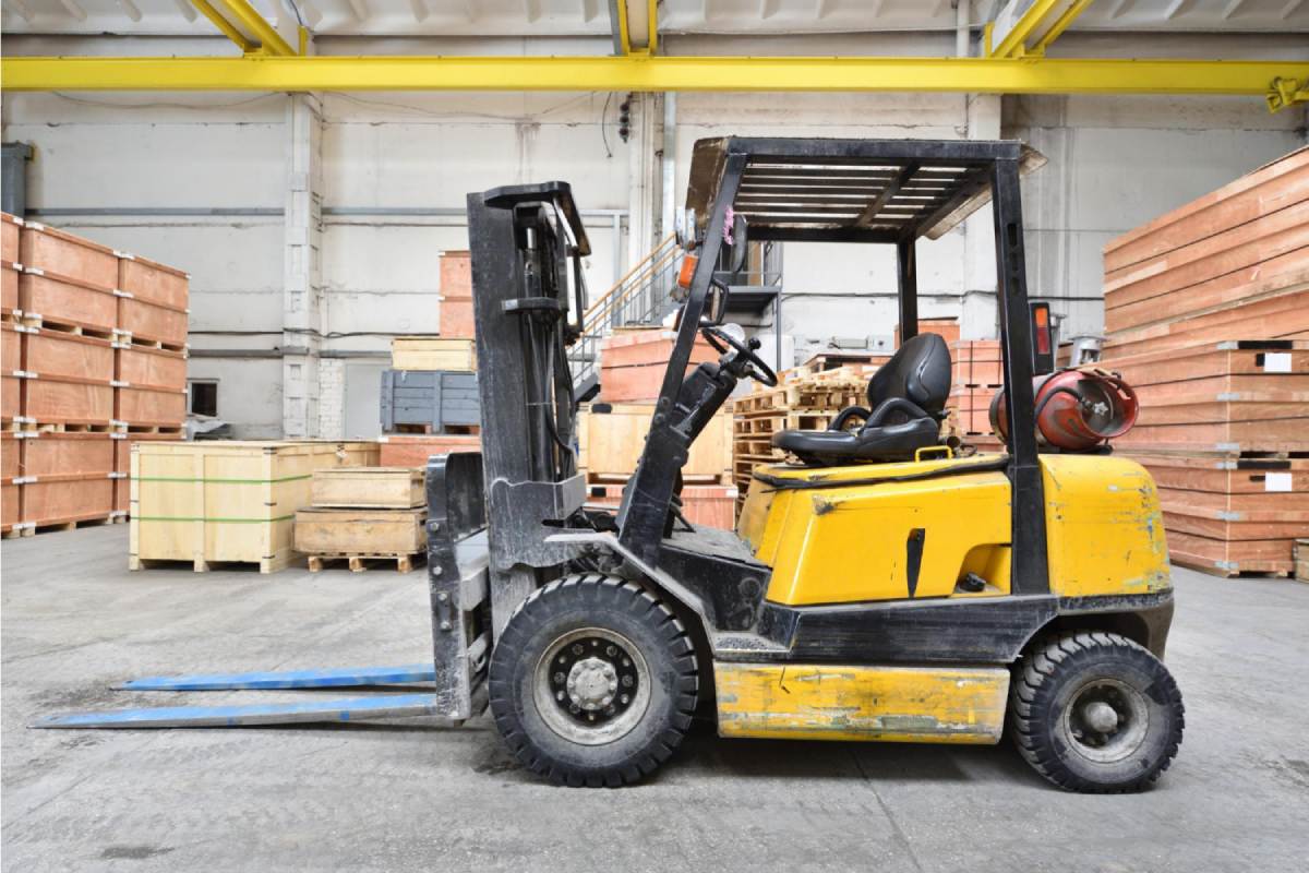 Forkliftlerde Endüstriyel Pil Kullanımı