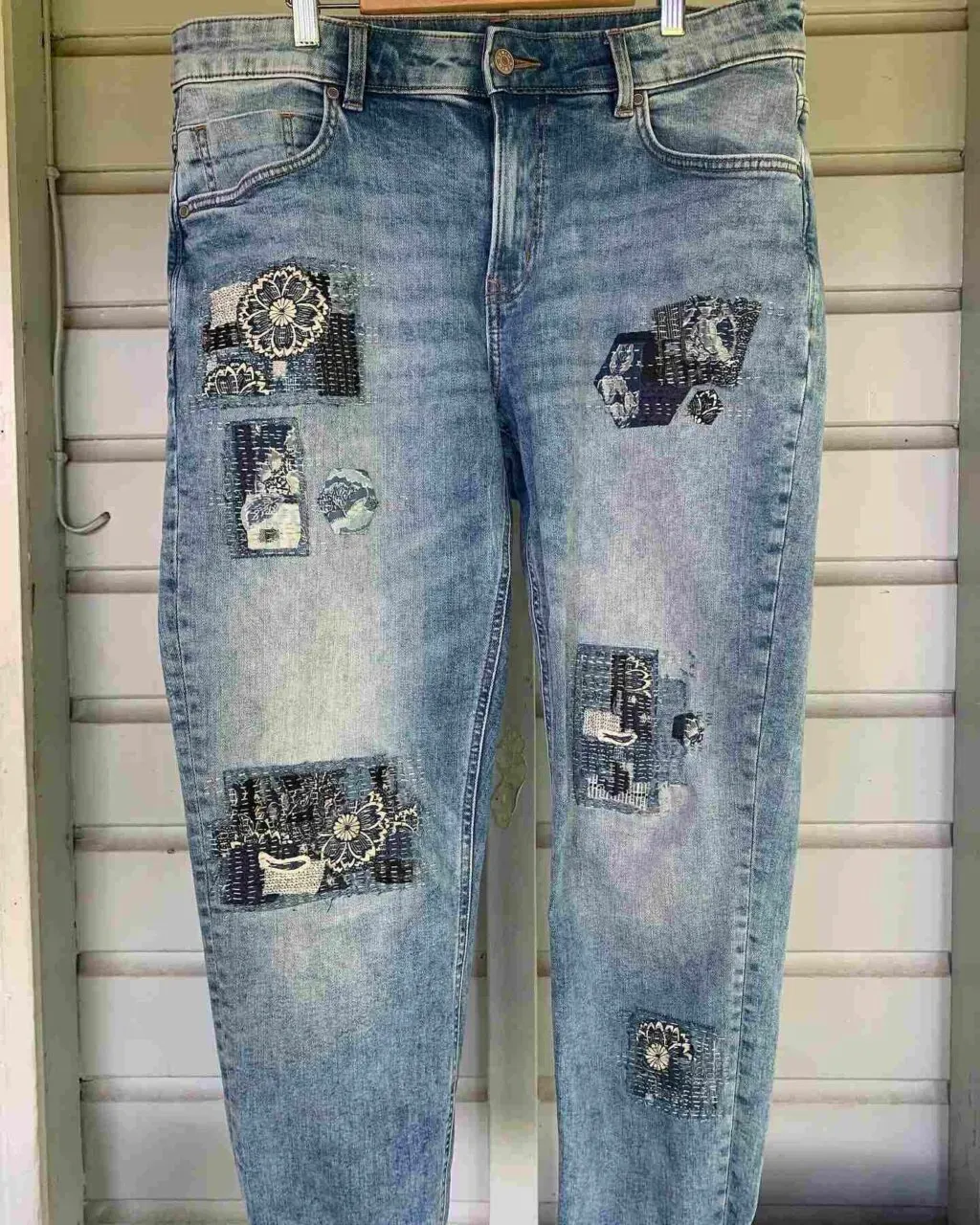 Denim patch ideas: 15 creative upgrades for old jeans