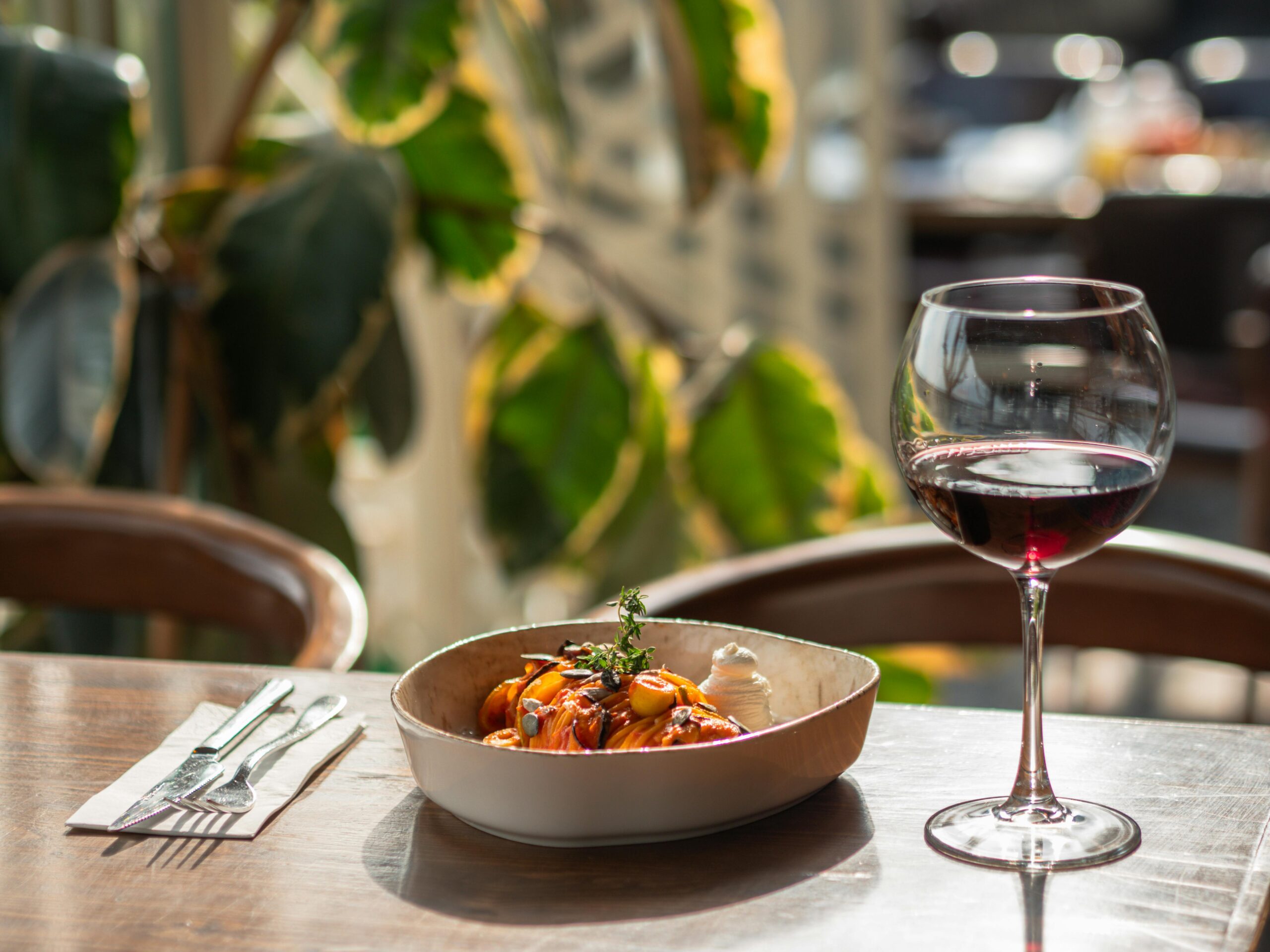 Sadelikteki İhtişam: Artizan Gastronomi ve Yerelliğin Yeni Lüks Tanımı