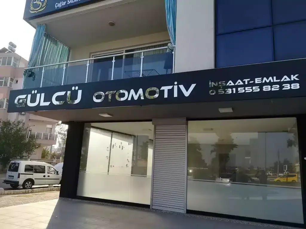 Antalya reklam tabelası: Turizm ve Perakende Hikayeleri