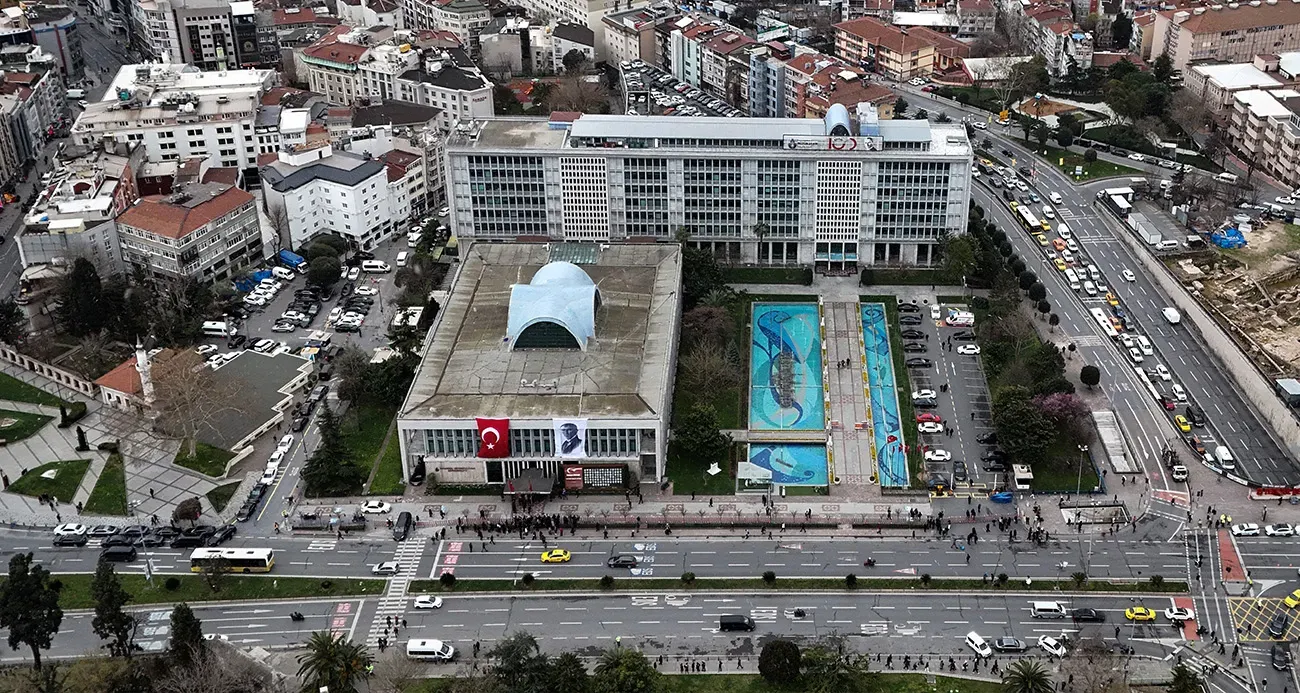 İstanbul Büyükşehir Belediyesi Yolsuzluk İddiaları ve CHP