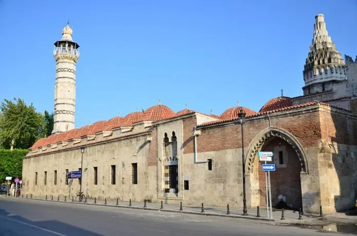 Adana Tarihi Yerler: Keşfedilmesi Gereken Mekanlar