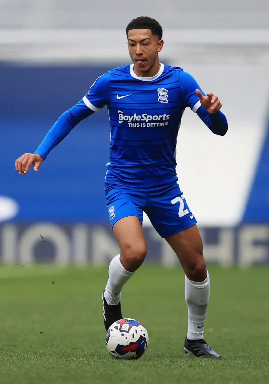 Jobe Bellingham Transferi: Dortmund'a İmza Attı