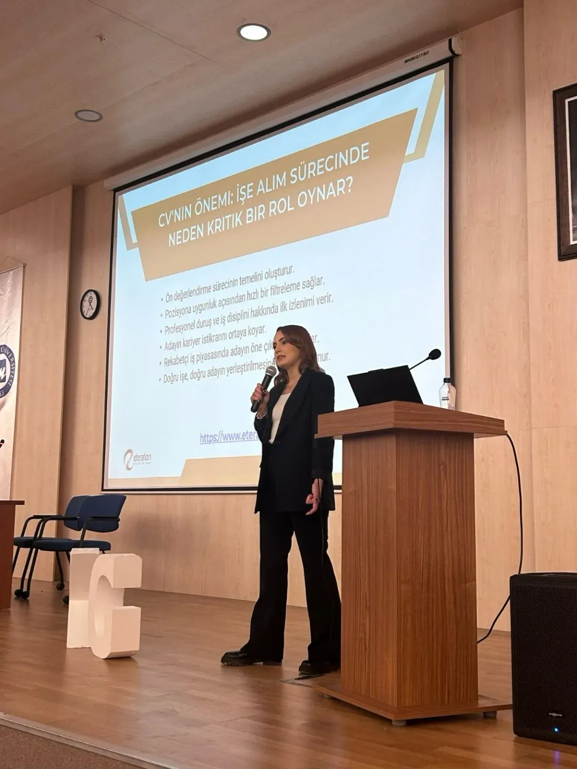 Teknoloji sektöründe kariyer becerileri: Öne çıkan beceriler