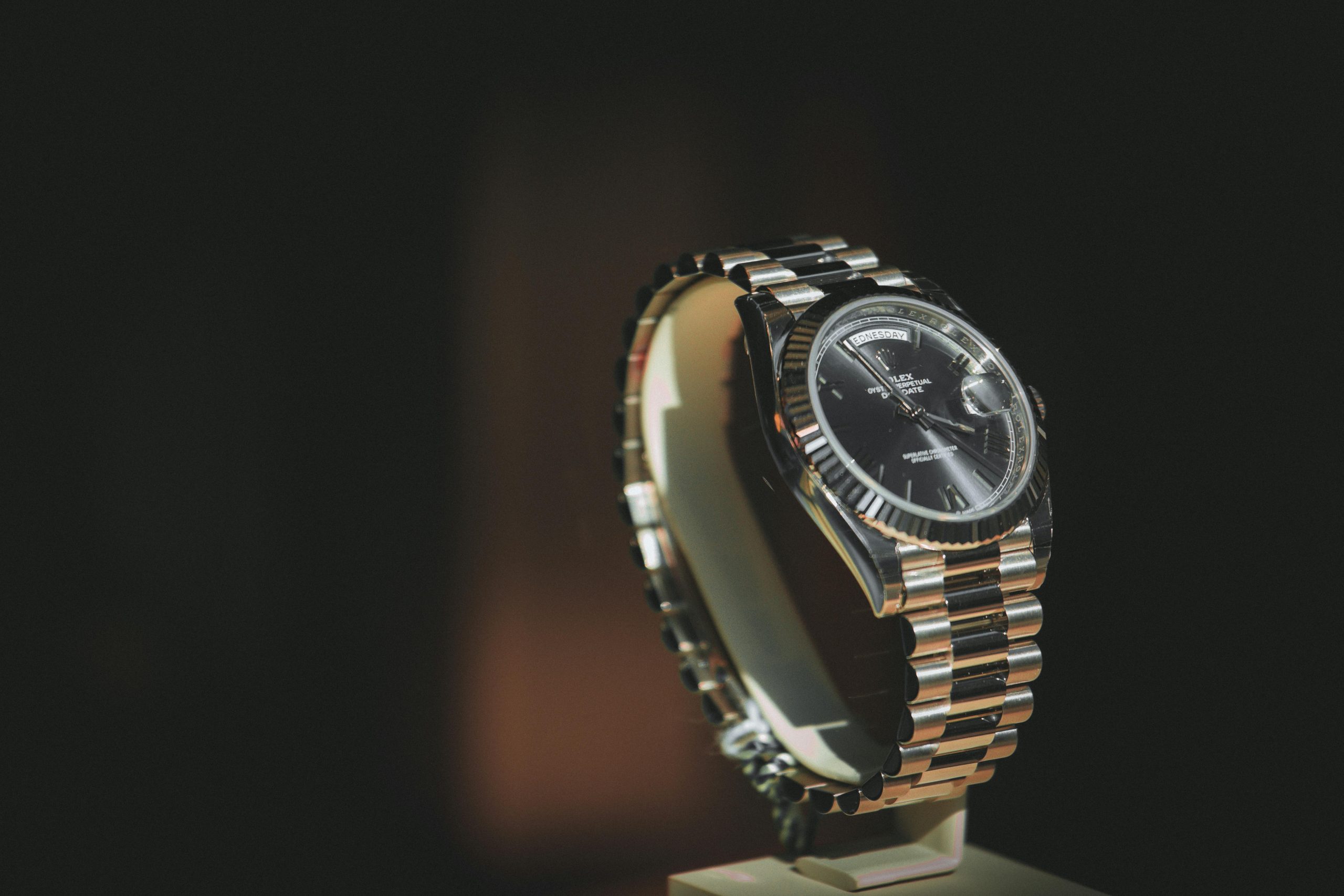 Lüksün ve Prestijin Simgesi Rolex Saat Dünyası