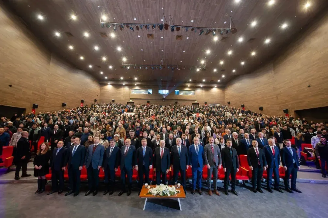 Zonguldak Tazelenme Üniversitesi ile Yaşlılara Eğitim Veriliyor